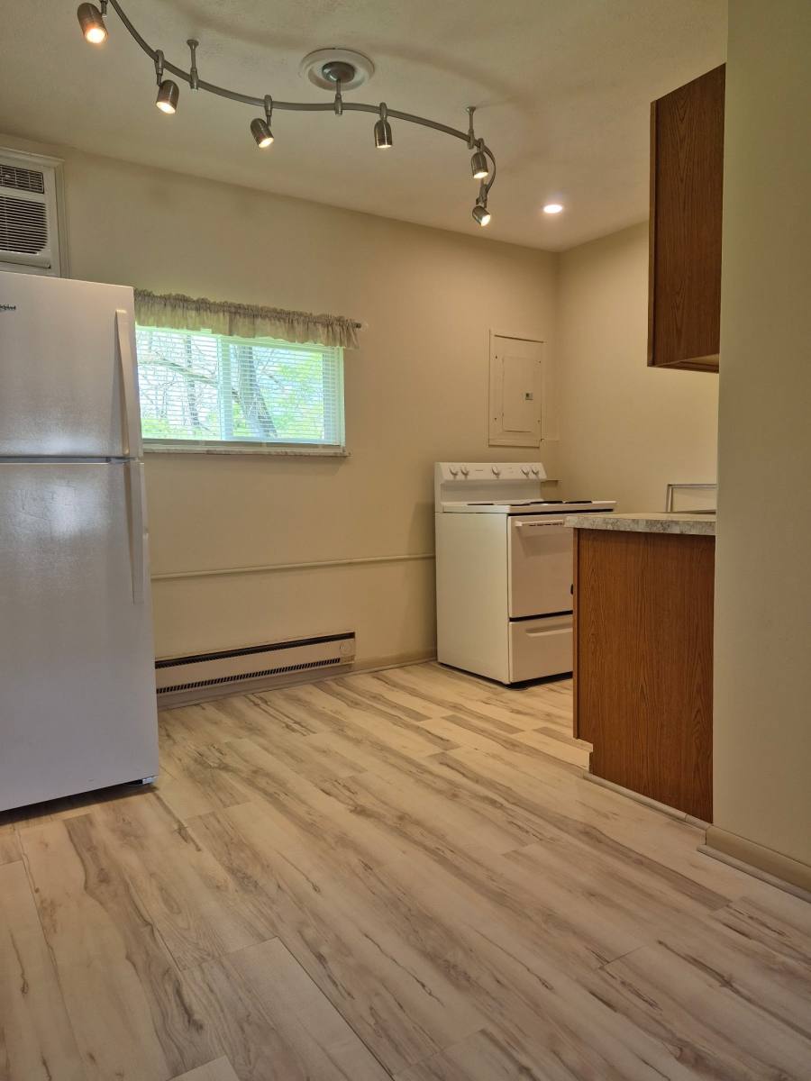 Apartment for rent at 81 W N St E, Lithopolis, OH 43136