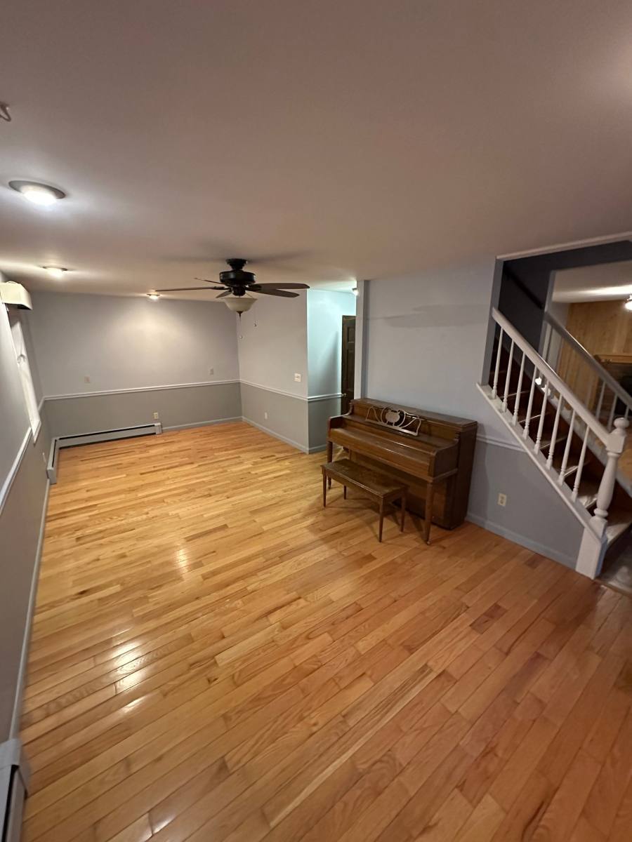 Apartment for rent at 6 Oakwood Lane, Essex Junction, VT 05452