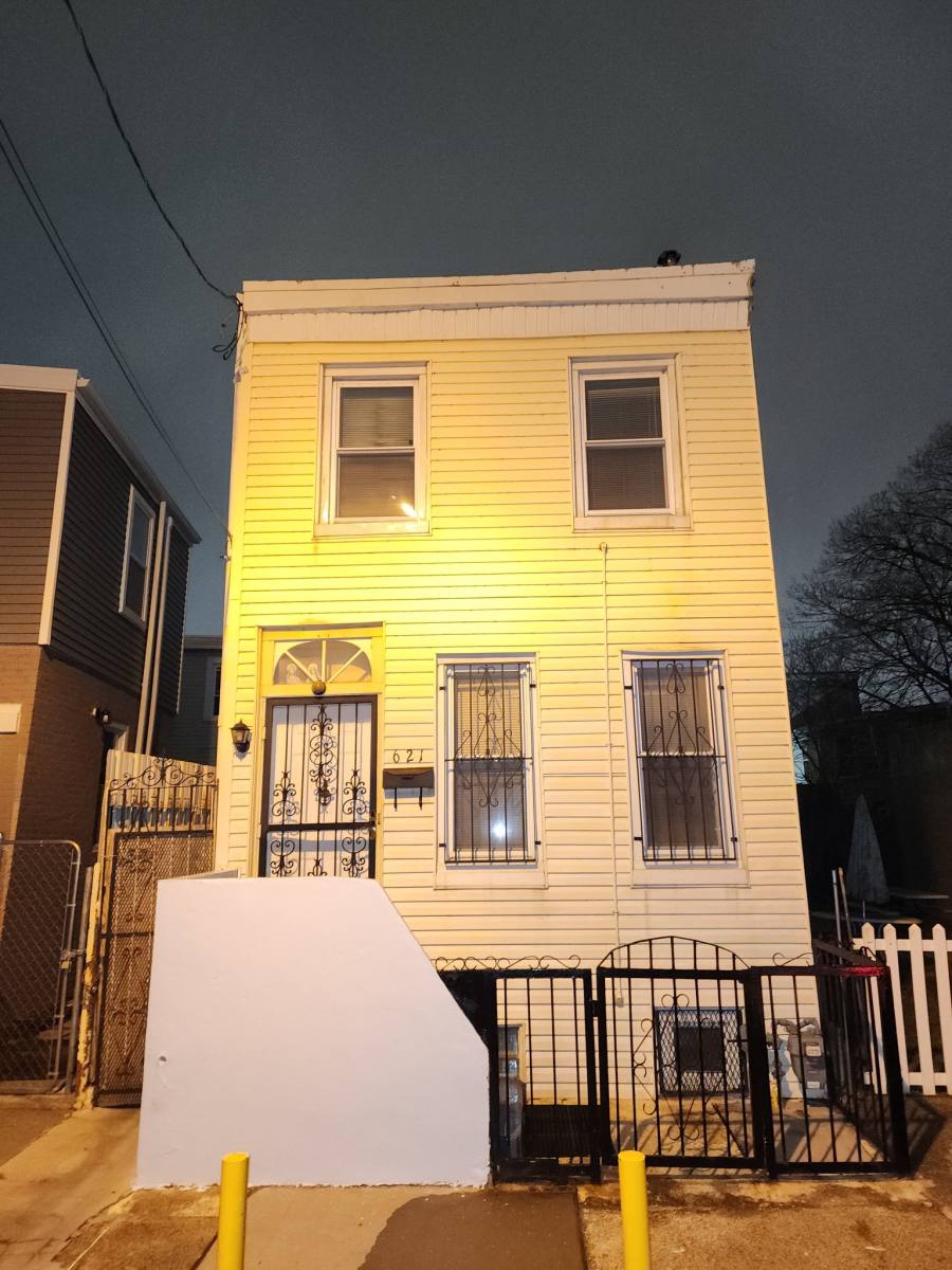 House for rent at 621 Henrry St, Camden, NJ 08103