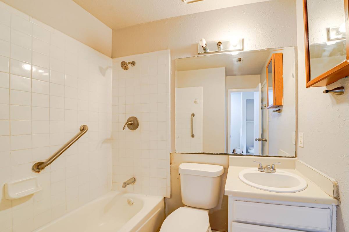 Condo for rent at 633 Carriagehouse Lane, Garland, TX 75040