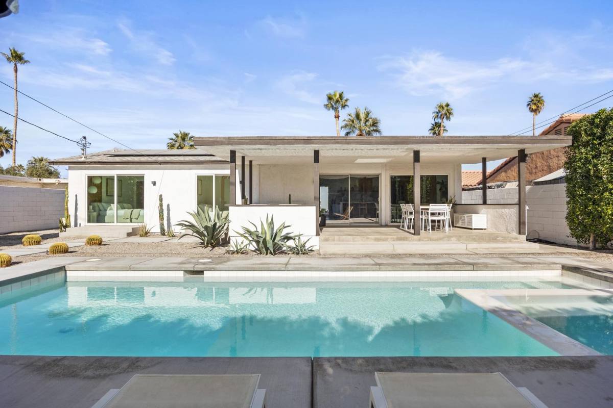 House for rent at 73125 Guadalupe Ave, Palm Desert, CA 92260