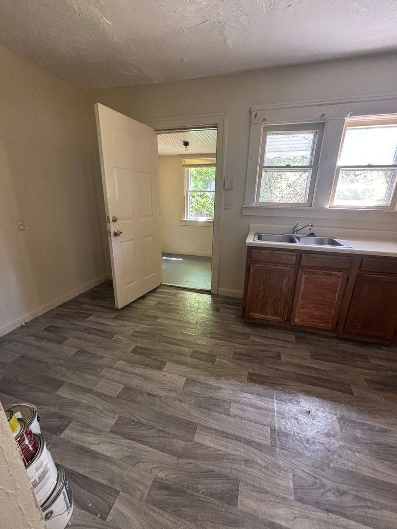 House for rent at 935 E 131st St, Cleveland, OH 44108