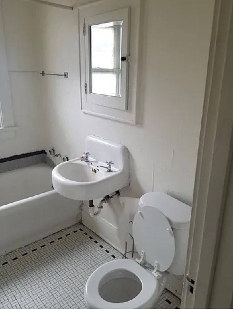 Townhouse for rent at 3747-49 N 16th St, Milwaukee, WI 53206