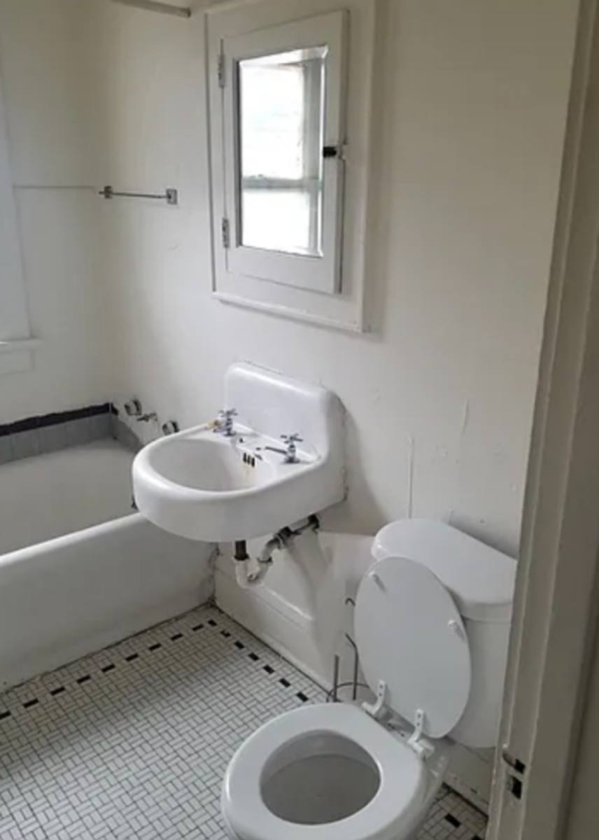 Townhouse for rent at 3747-49 N 16th St, Milwaukee, WI 53206