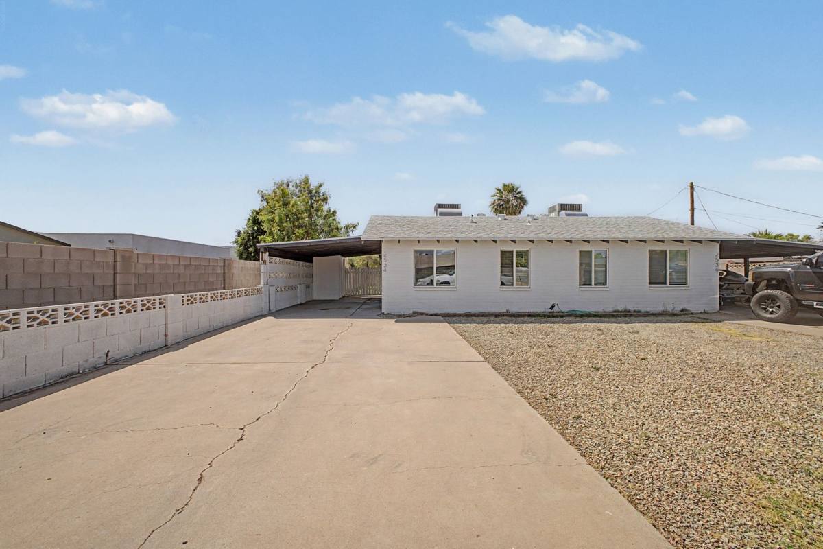 Apartment for rent at 2534 N 28th St, Phoenix, AZ 85008