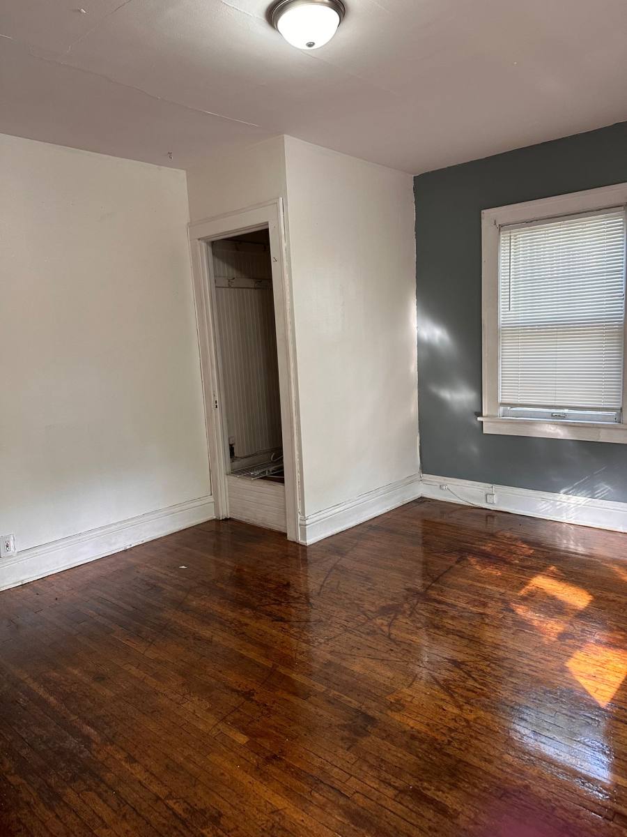 Apartment for rent at 416 11th Ave SE, Minneapolis, MN 55414