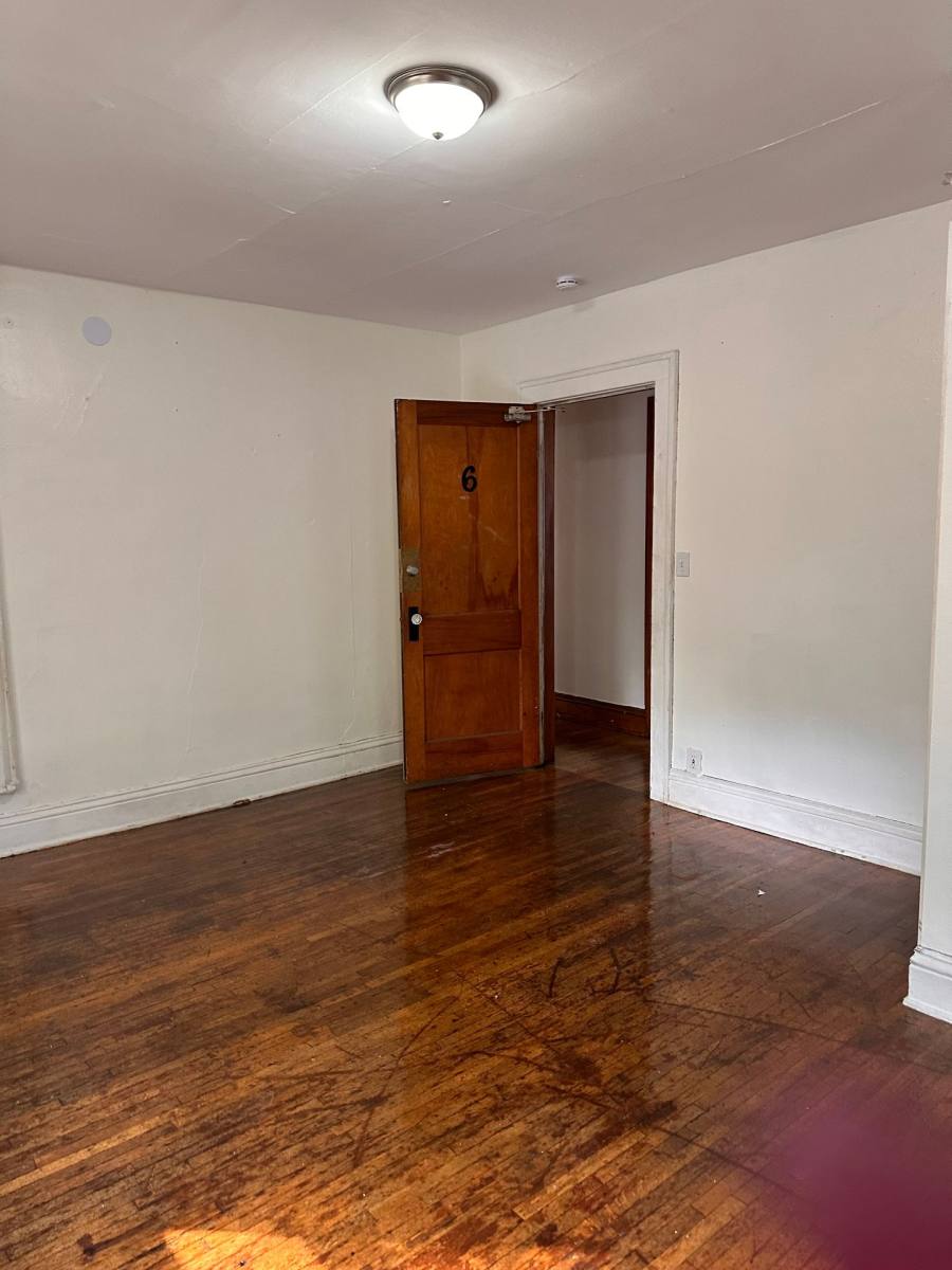 Apartment for rent at 416 11th Ave SE, Minneapolis, MN 55414