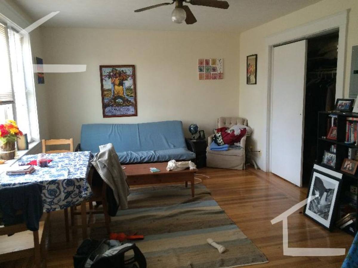 House for rent at 1615 Communwelth Ave, Brighton, MA 02135