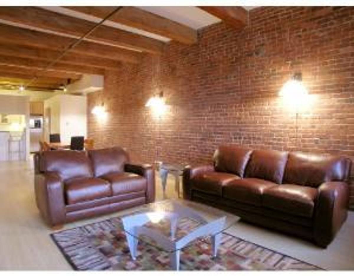House for rent at 1615 Communwelth Ave, Brighton, MA 02135