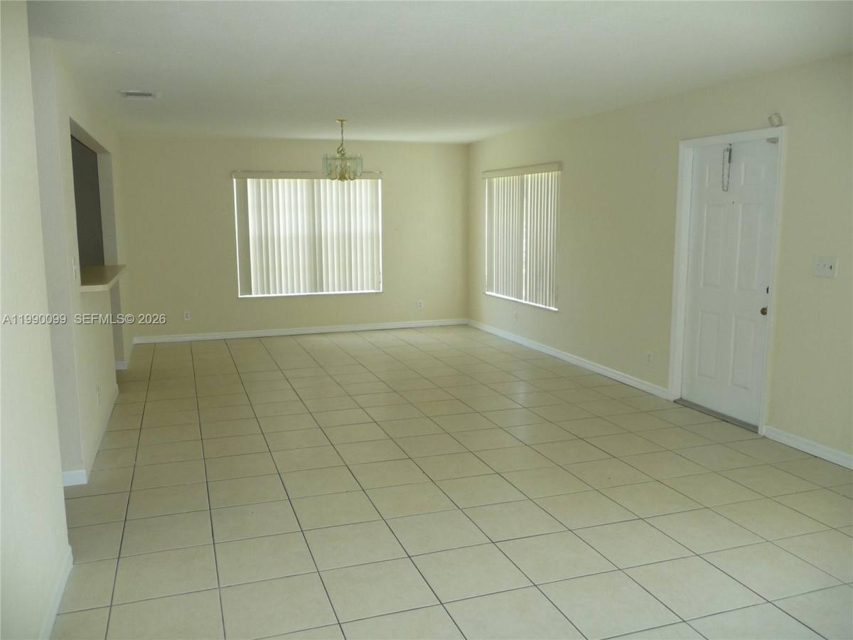 House for rent at 841 NW 10th St #841C, Hallandale, FL 33009