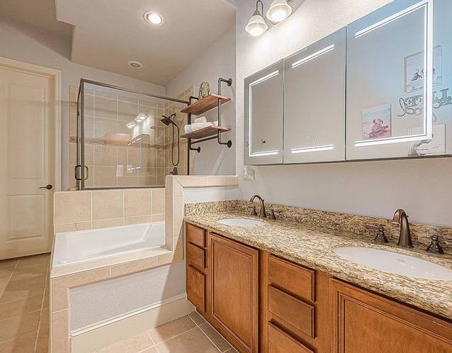 Apartment for rent at 49 Briar Hollow Lane #ID80001, Houston, TX 77027