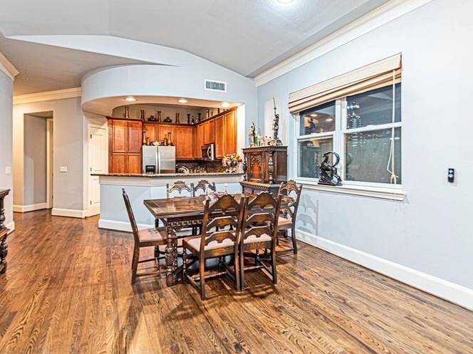 Apartment for rent at 49 Briar Hollow Lane #ID80001, Houston, TX 77027