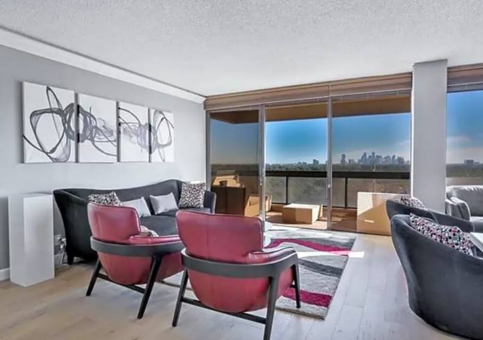Apartment for rent at 49 Briar Hollow Lane #ID70002, Houston, TX 77027