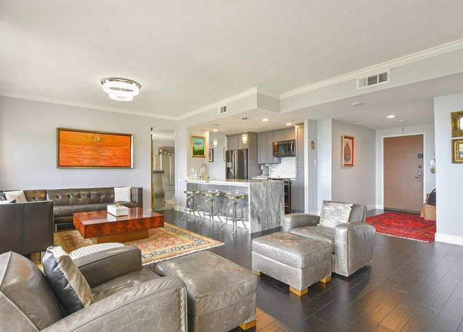 Apartment for rent at 49 Briar Hollow Lane #ID70002, Houston, TX 77027