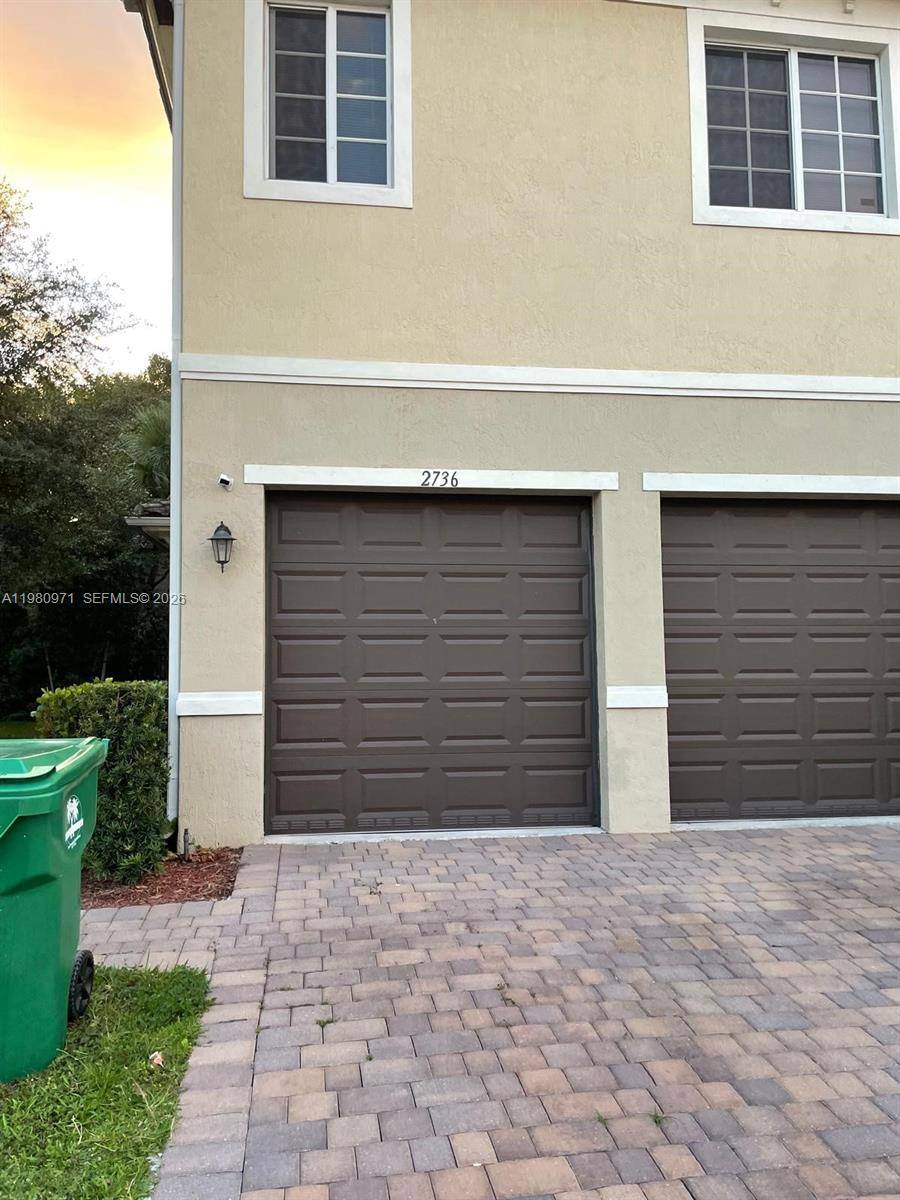 Townhouse for rent at 2736 SW 81st Terrace, Hollywood, FL 33025