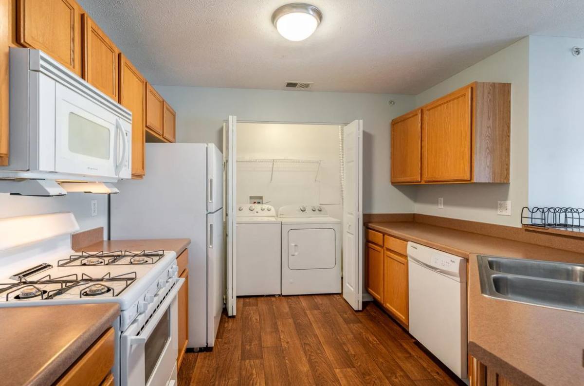 Apartment for rent at 510 Creekside Dr, Lowell, IN 46356