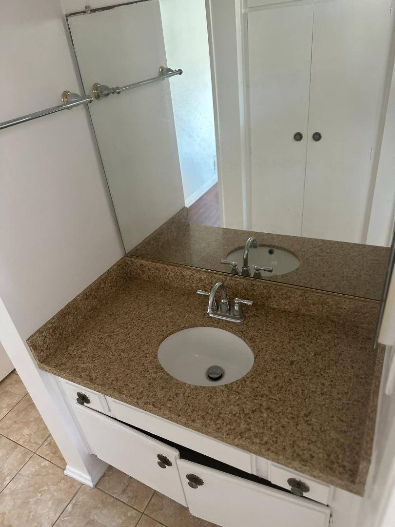 Apartment for rent at 803 W 30th St #21, Los Angeles, CA 90007