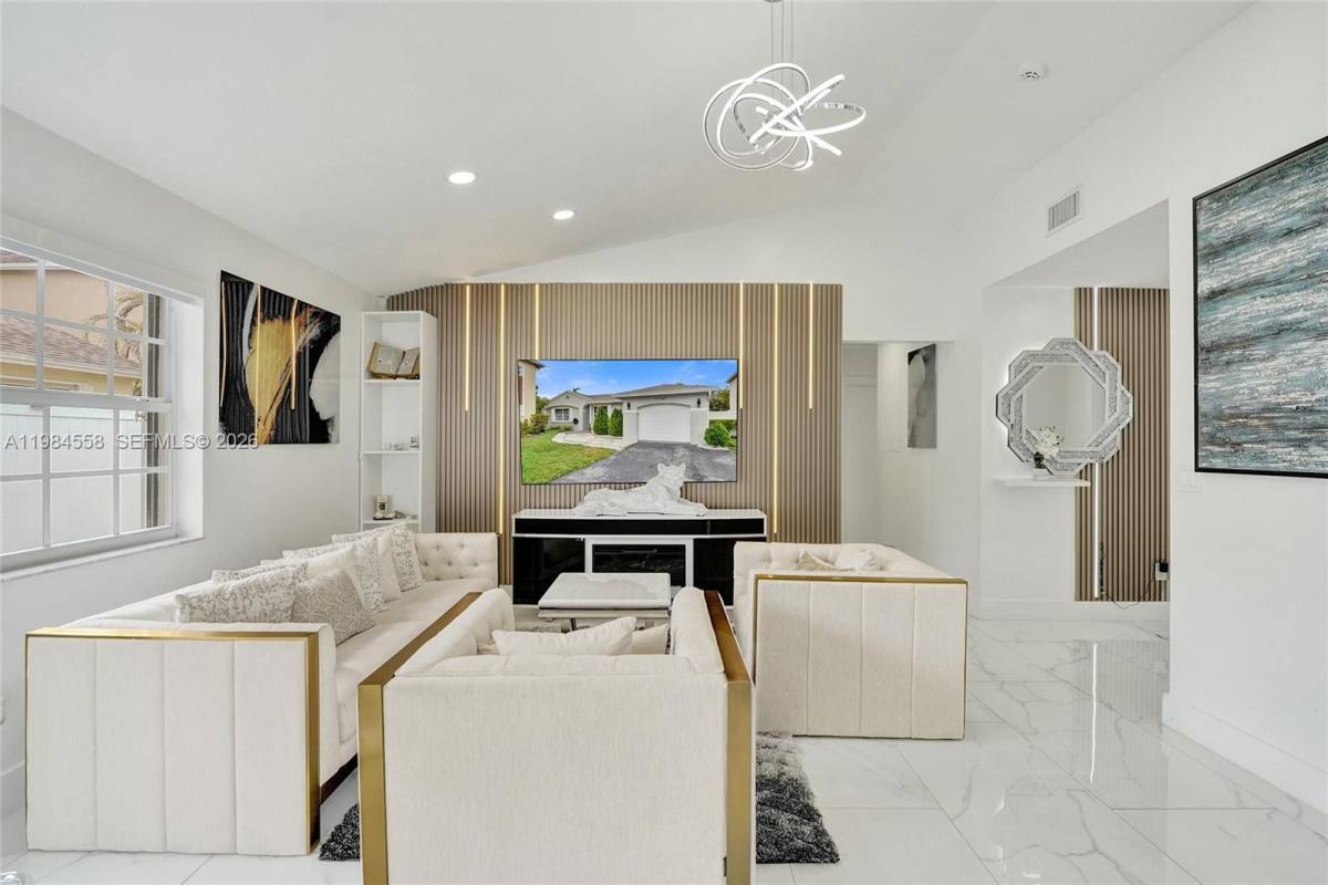 House for rent at 11761 NW 12th St Floor, Hollywood, FL 33026