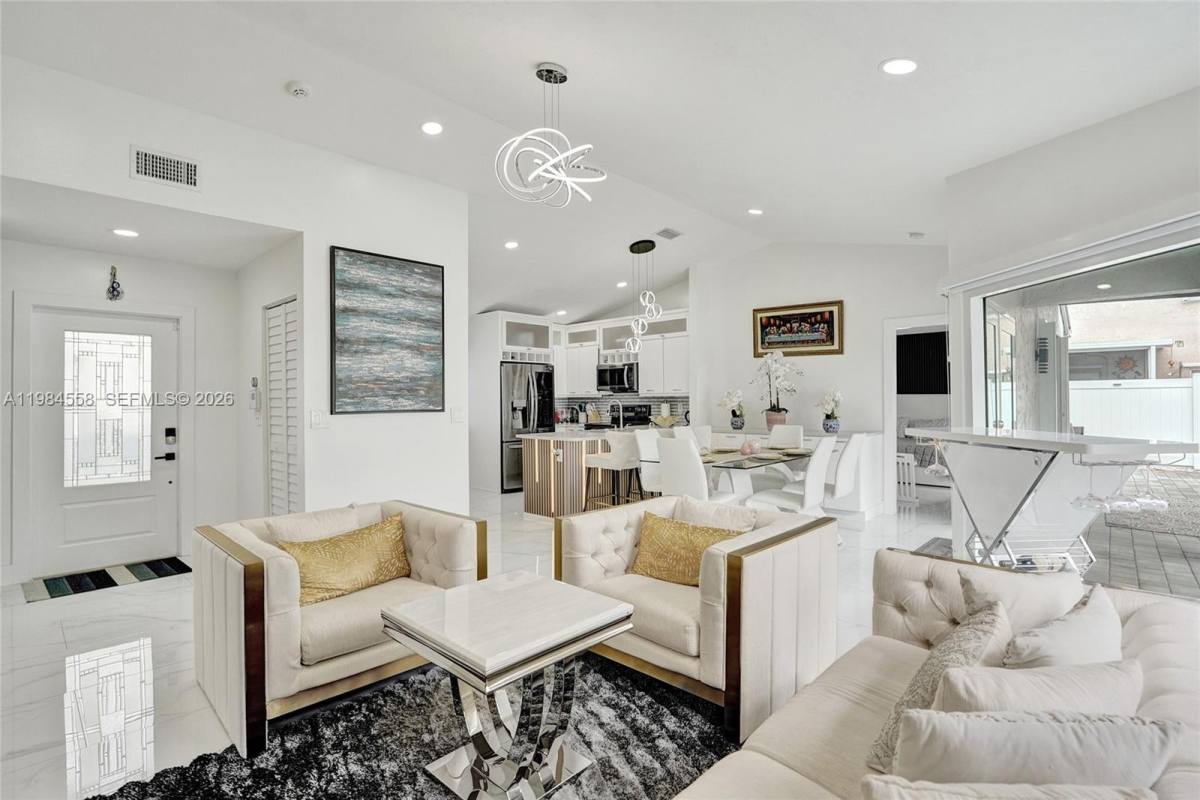 House for rent at 11761 NW 12th St Floor, Hollywood, FL 33026