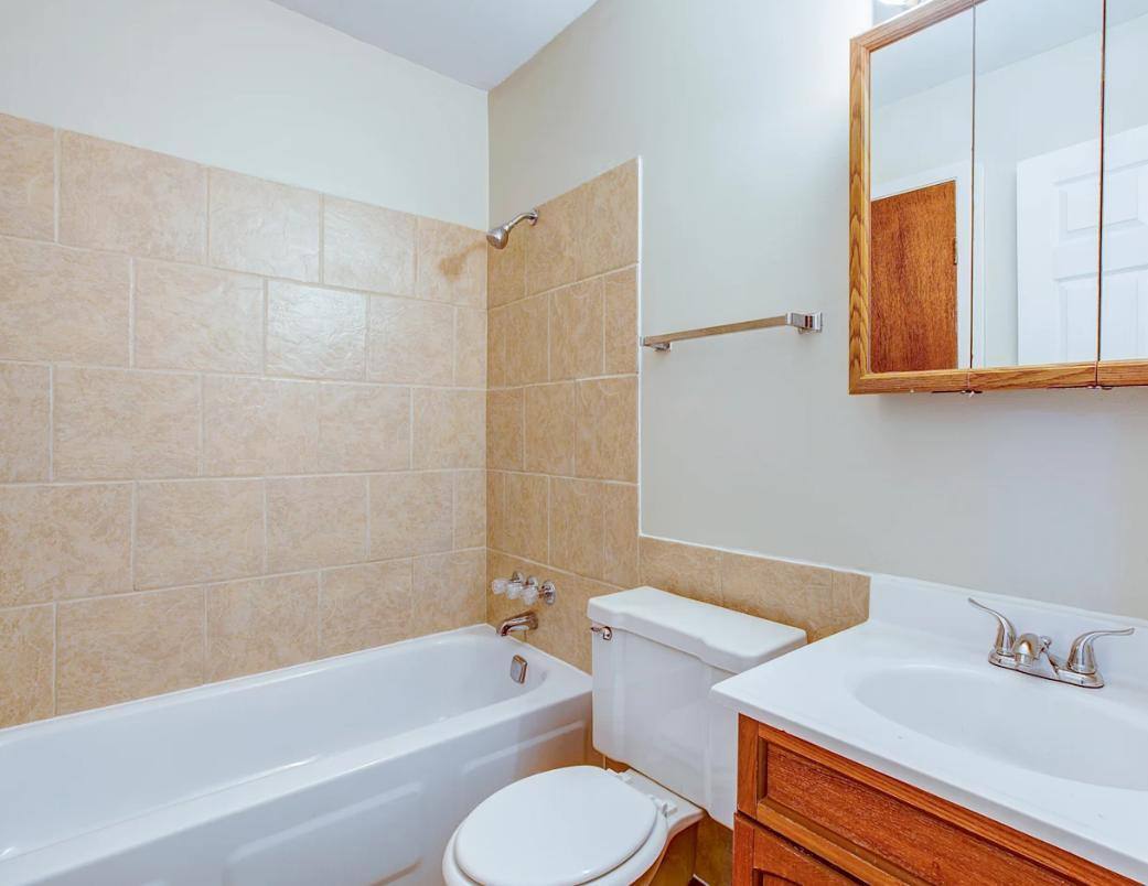 Apartment for rent at 241 Ottawa Bend, Morris, IL 60450