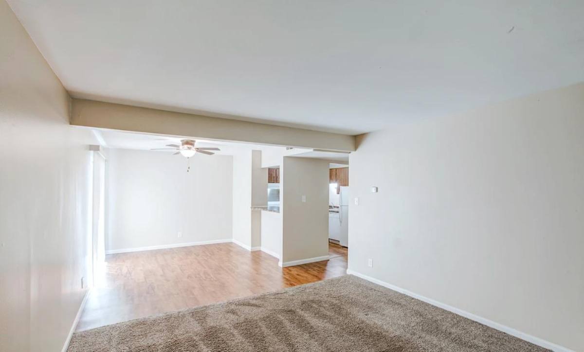 Apartment for rent at 241 Ottawa Bend, Morris, IL 60450