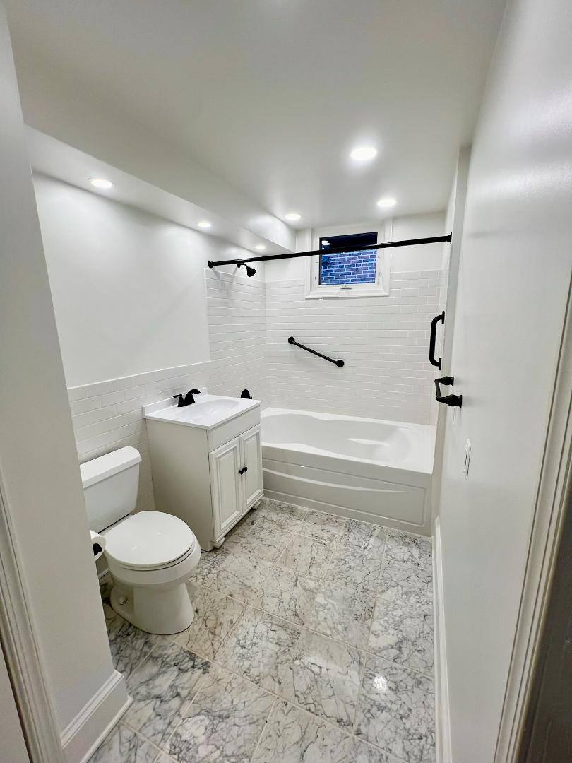 Apartment for rent at 202 S Broad St #2C, Lansdale, PA 19446