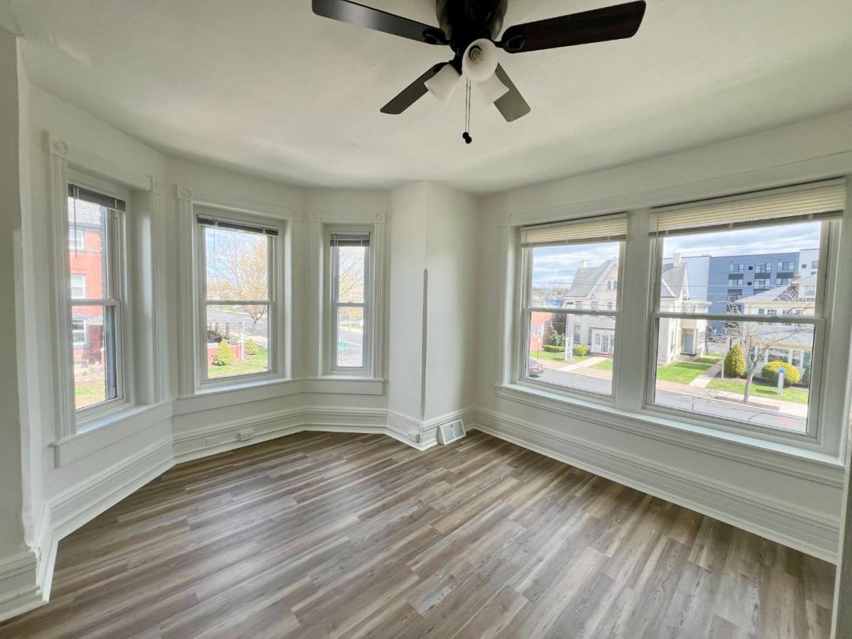 Apartment for rent at 202 S Broad St #2C, Lansdale, PA 19446
