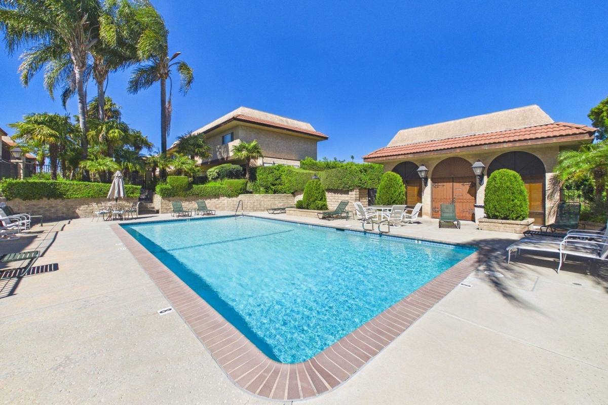 Apartment for rent at La Cresta, 223 Erbes Rd, Thousand Oaks, CA 91362