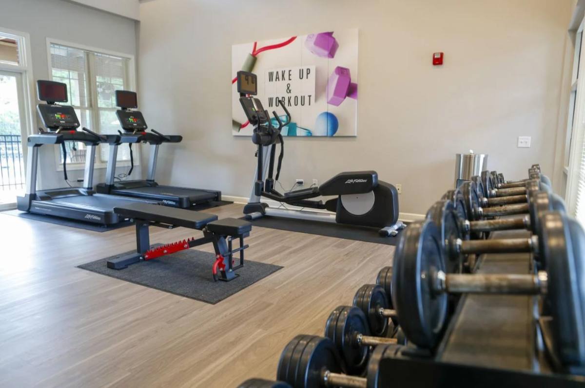 Apartment for rent at Farmingdale Terrace Condominiums, 7621 Sussex Creek Dr, Darien, IL 60561