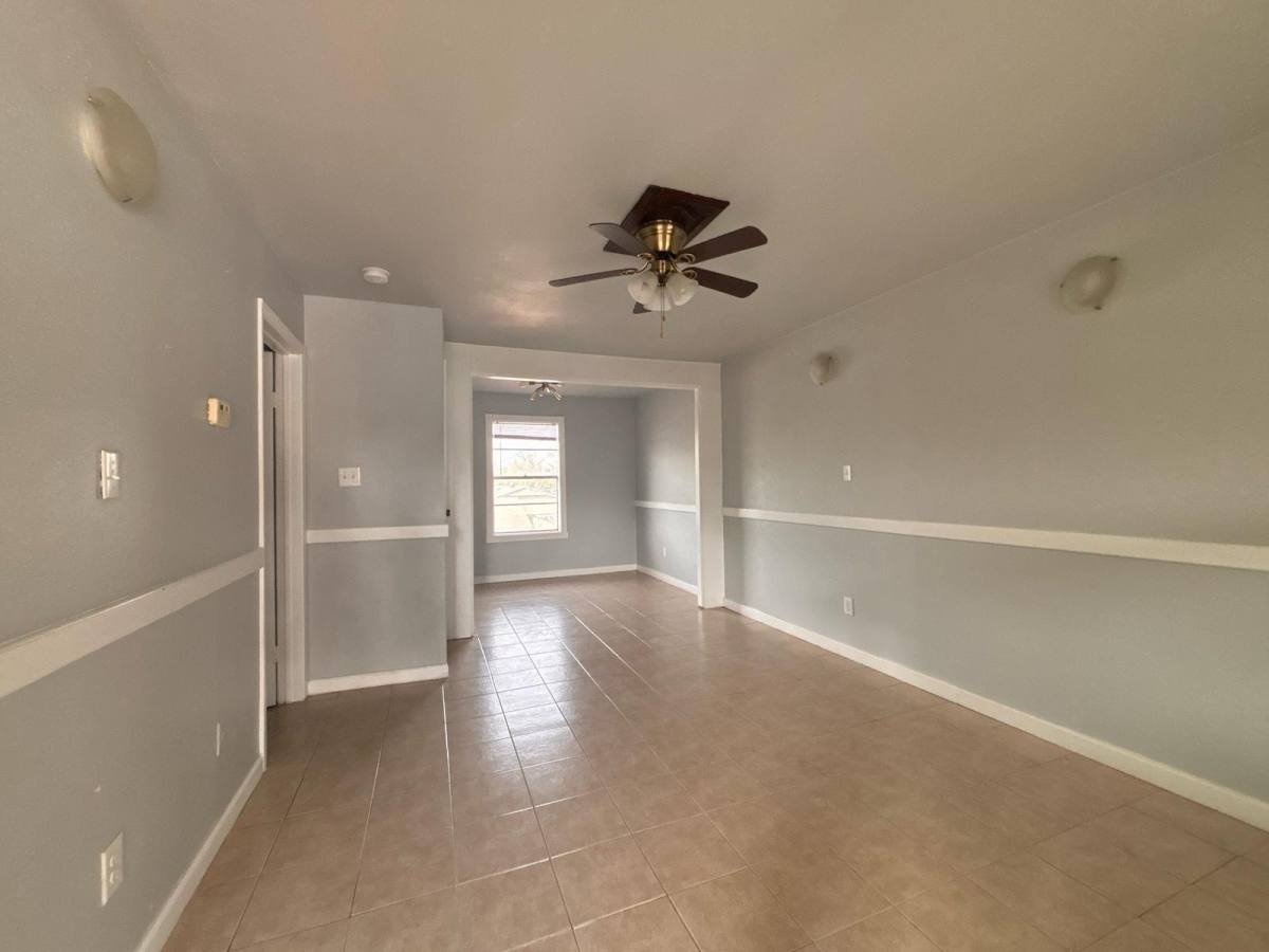 Apartment for rent at Oak Ridge, 2428 Underpass Ave, McAllen, TX 78501