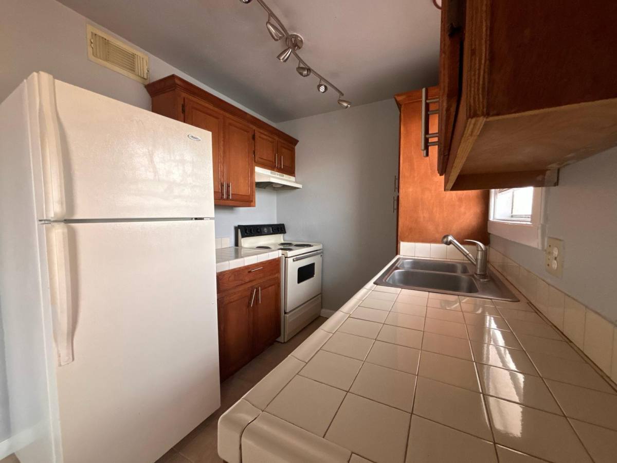 Apartment for rent at Oak Ridge, 2428 Underpass Ave, McAllen, TX 78501