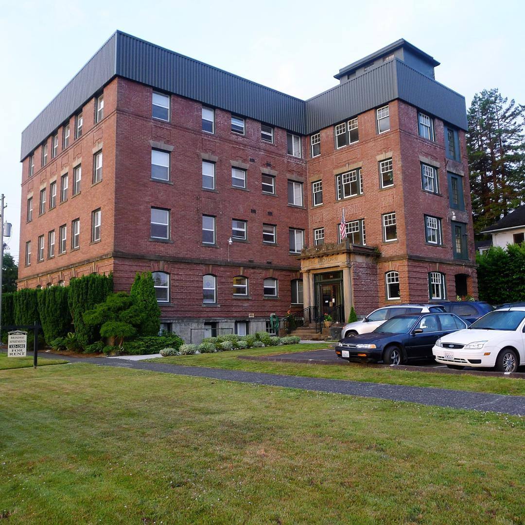 Apartment for rent at 311 N Broadway St, Aberdeen, WA 98520