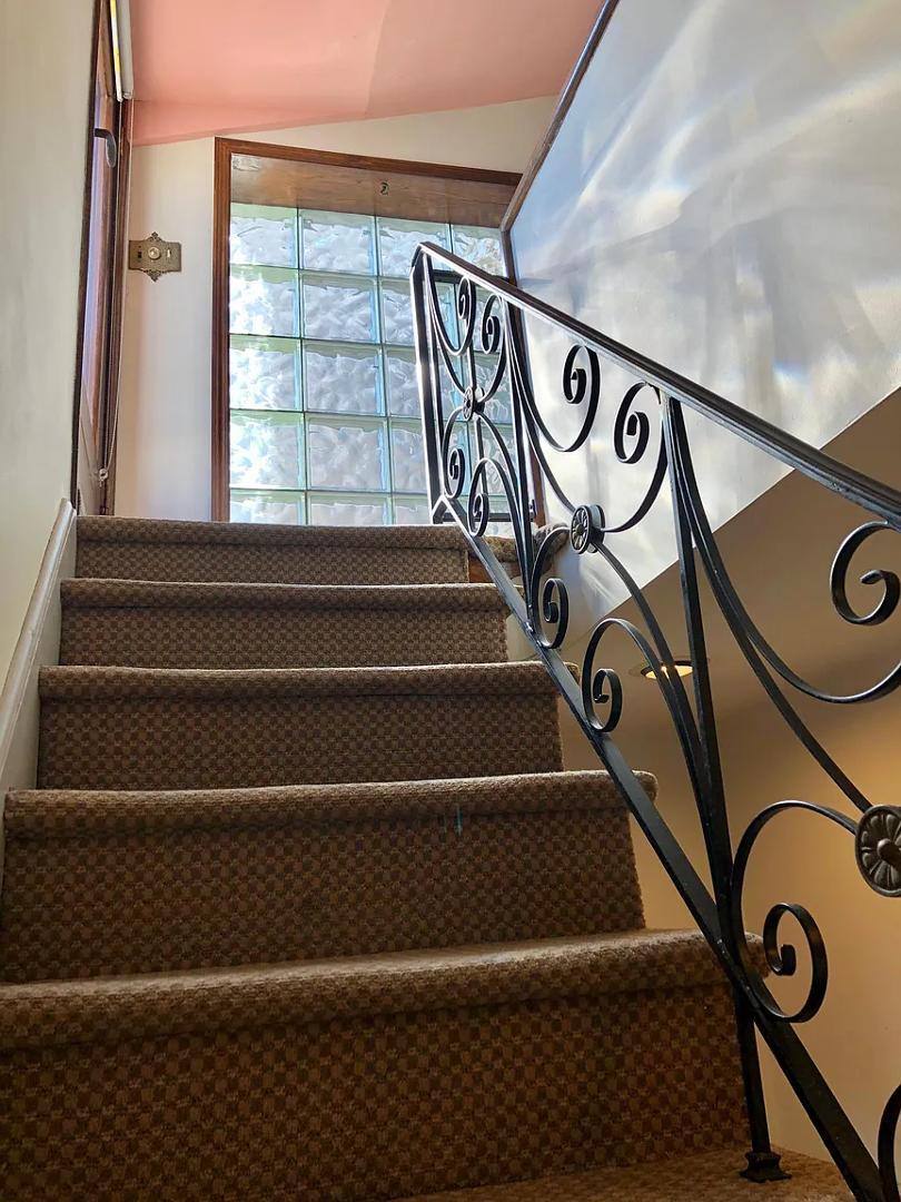 Apartment for rent at 917 N 6th St, Philadelphia, PA 19123