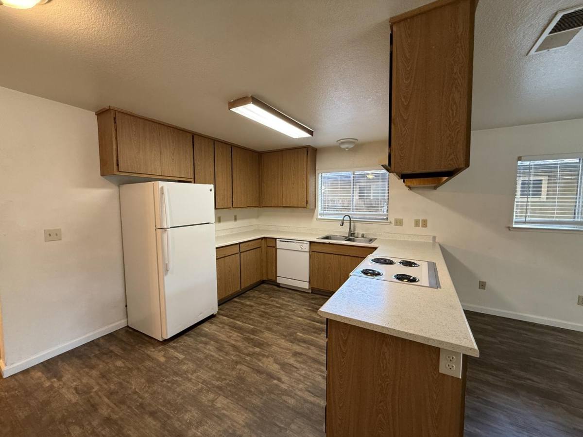 House for rent at 432 W Sacramento Ave, Chico, CA 95928
