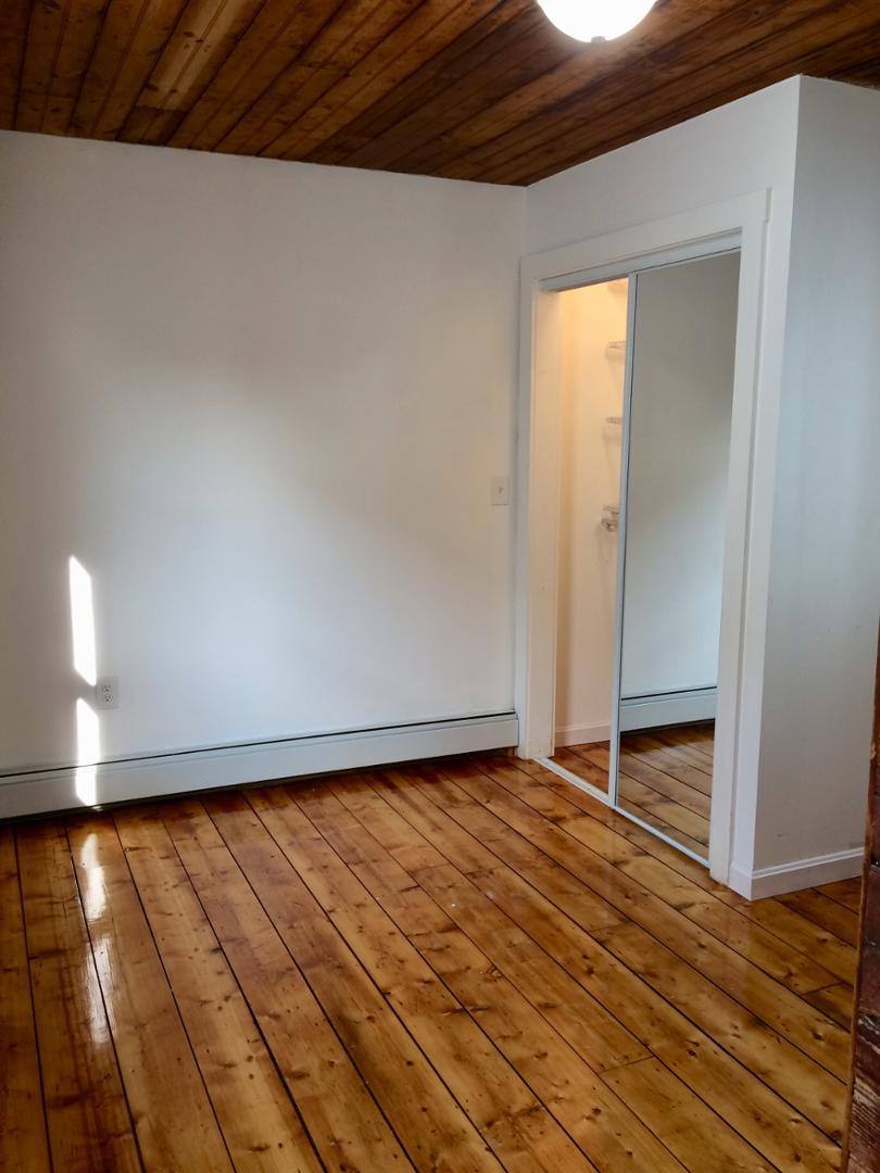 Apartment for rent at 98 Walnut St, Lewiston, ME 04240