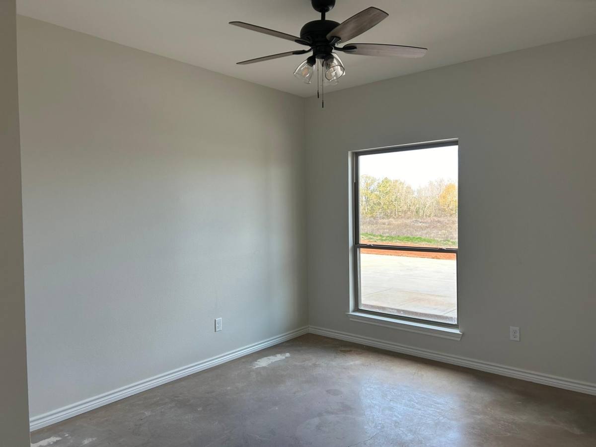 Townhouse for rent at 1604 County Rd #149, Flint, TX 75762