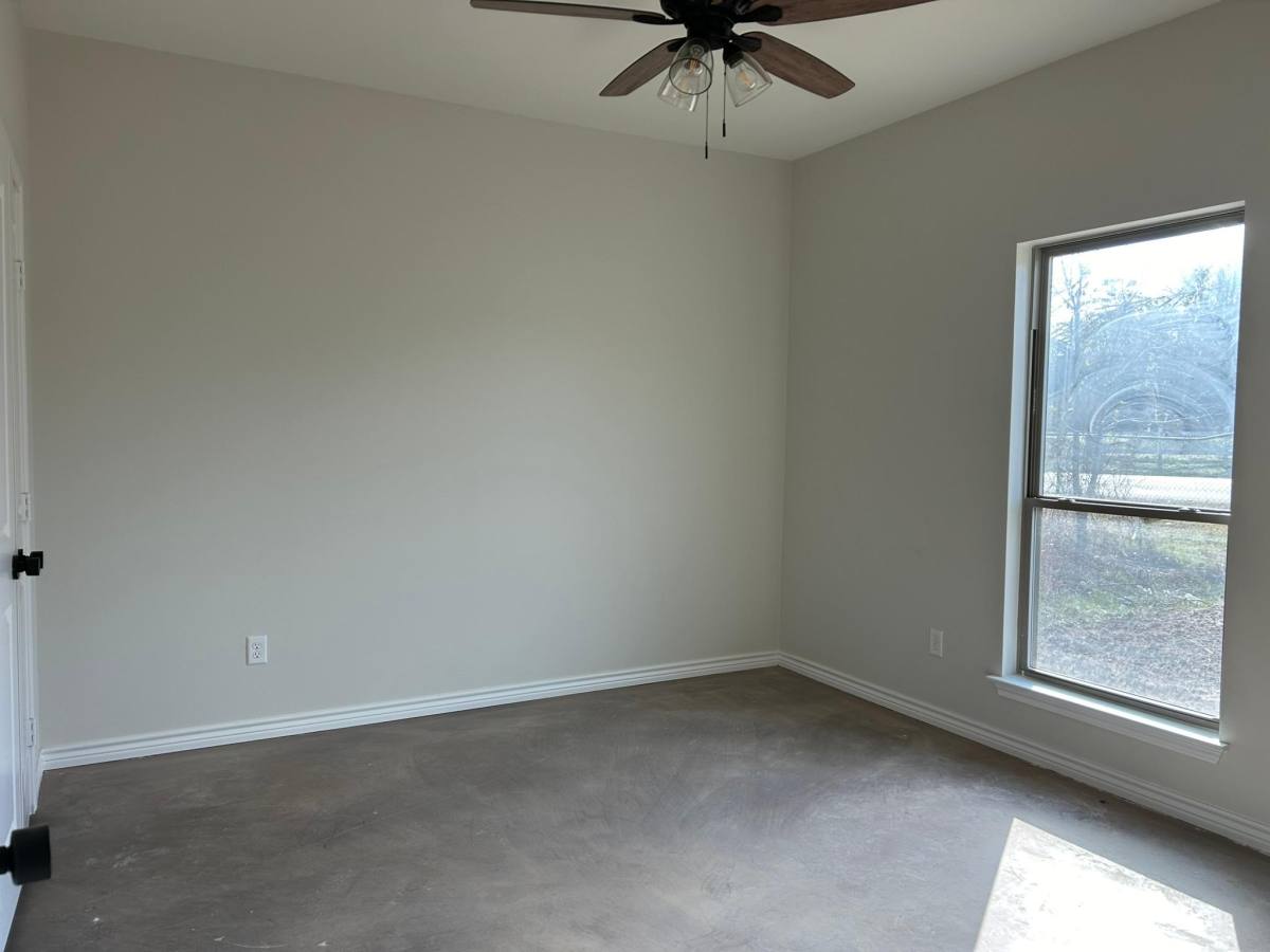 Townhouse for rent at 1604 County Rd #149, Flint, TX 75762