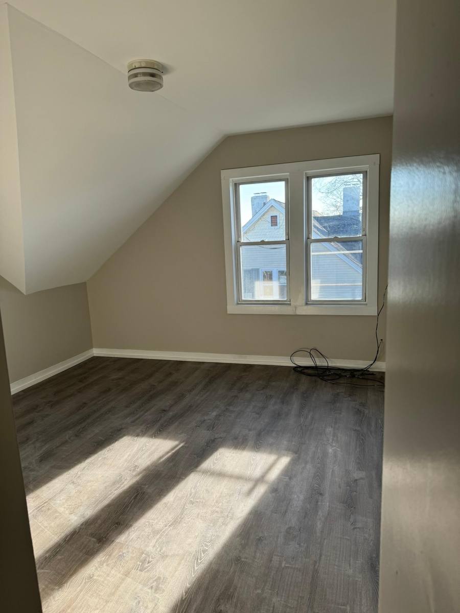 Apartment for rent at 286 Grove St #3F, Fall River, MA 02720