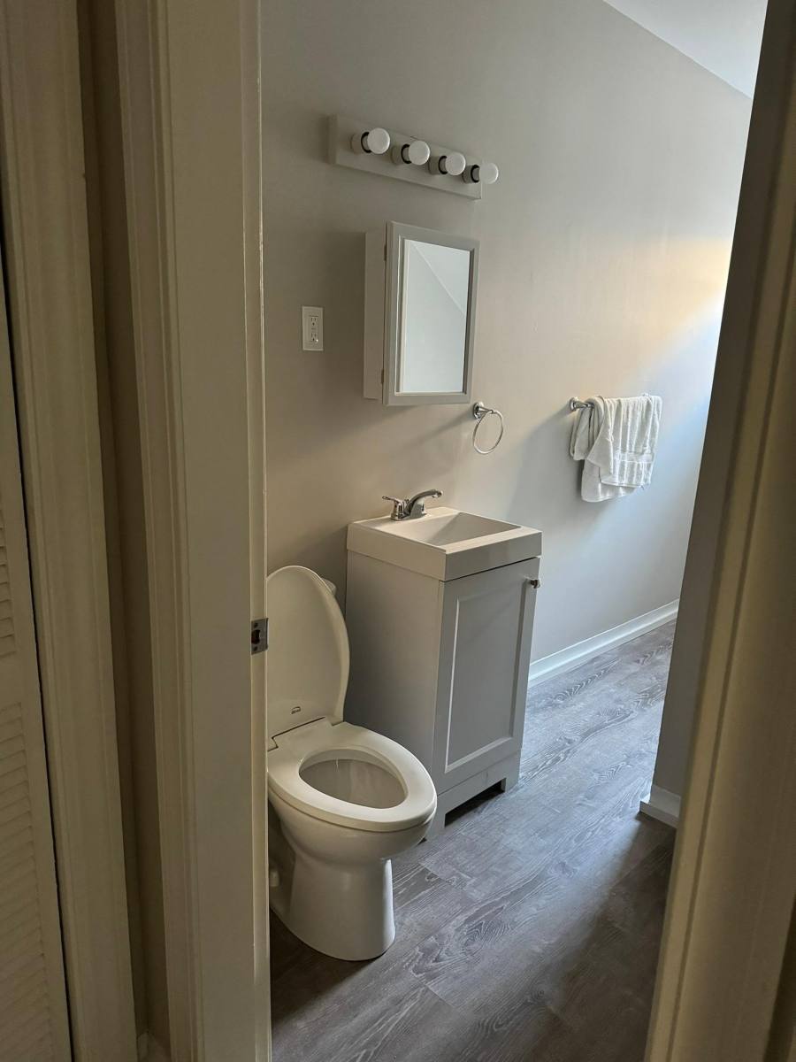 Apartment for rent at 286 Grove St #3F, Fall River, MA 02720
