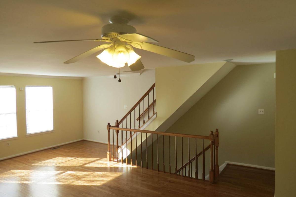 Townhouse for rent at 2208 Wimbledon Circle #1, Silver Spring, MD 20906