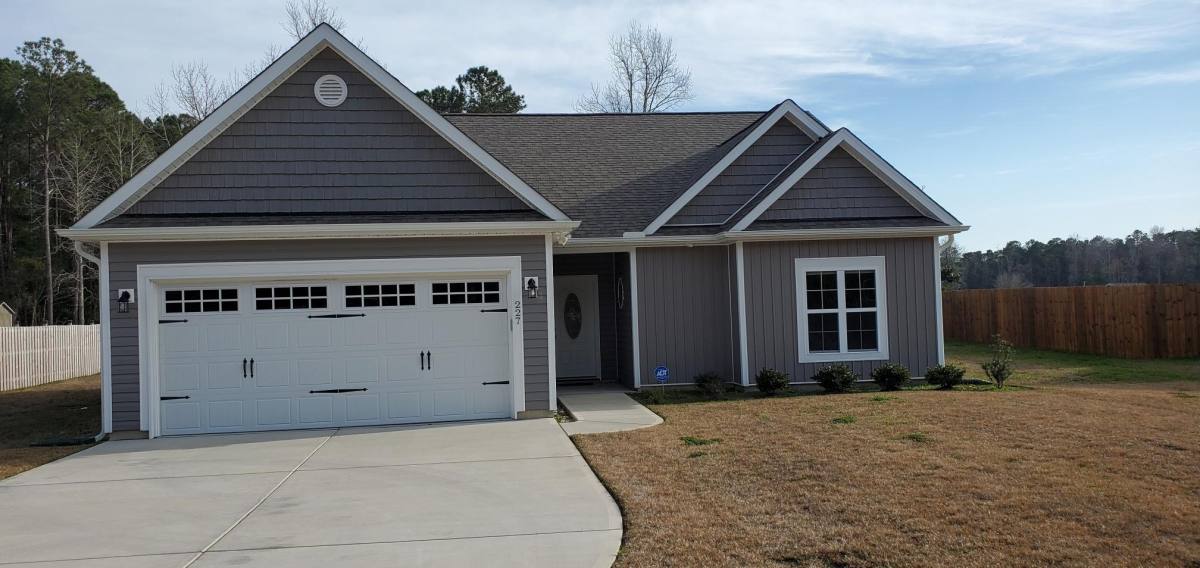 House for rent at 227 Clay Hill Rd, Sneads Ferry, NC 28460