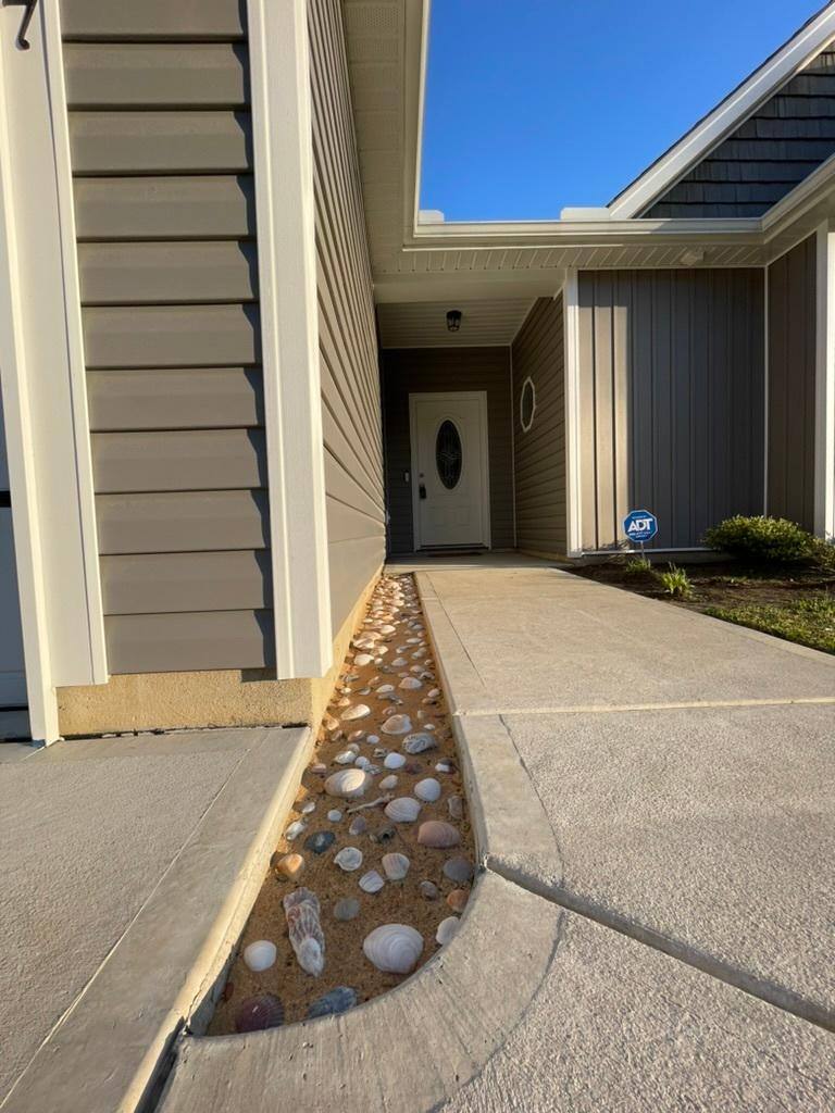 House for rent at 227 Clay Hill Rd, Sneads Ferry, NC 28460