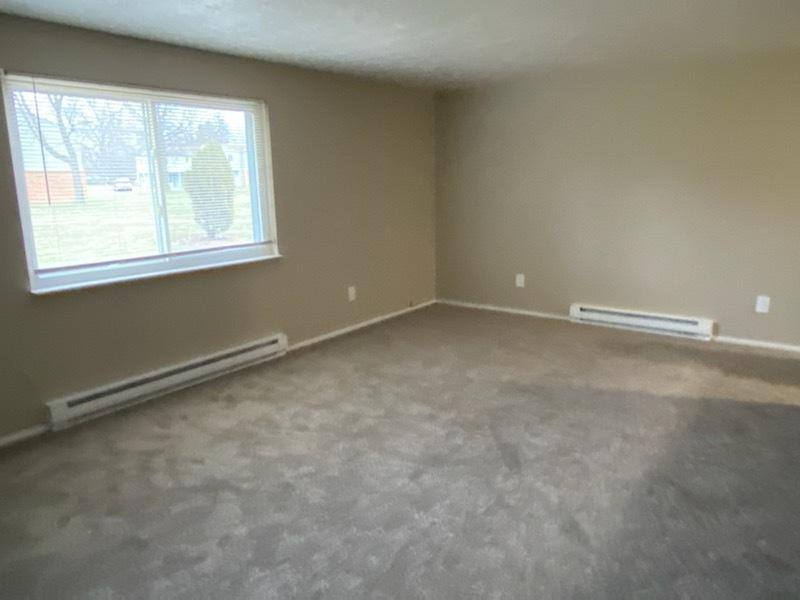 Apartment for rent at Lincoln Square, 114 Gluck St #118, Youngstown, OH 44505