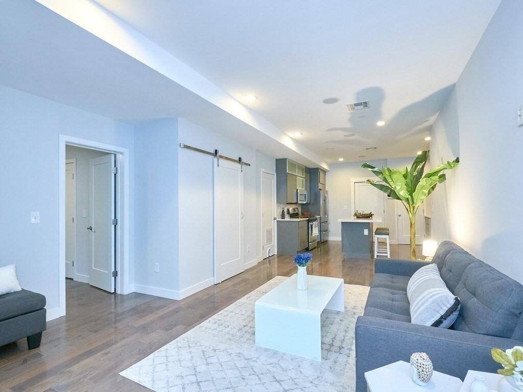 Apartment for rent at 186 Paris Street, 186-188 Paris St #5, East Boston, MA 02128