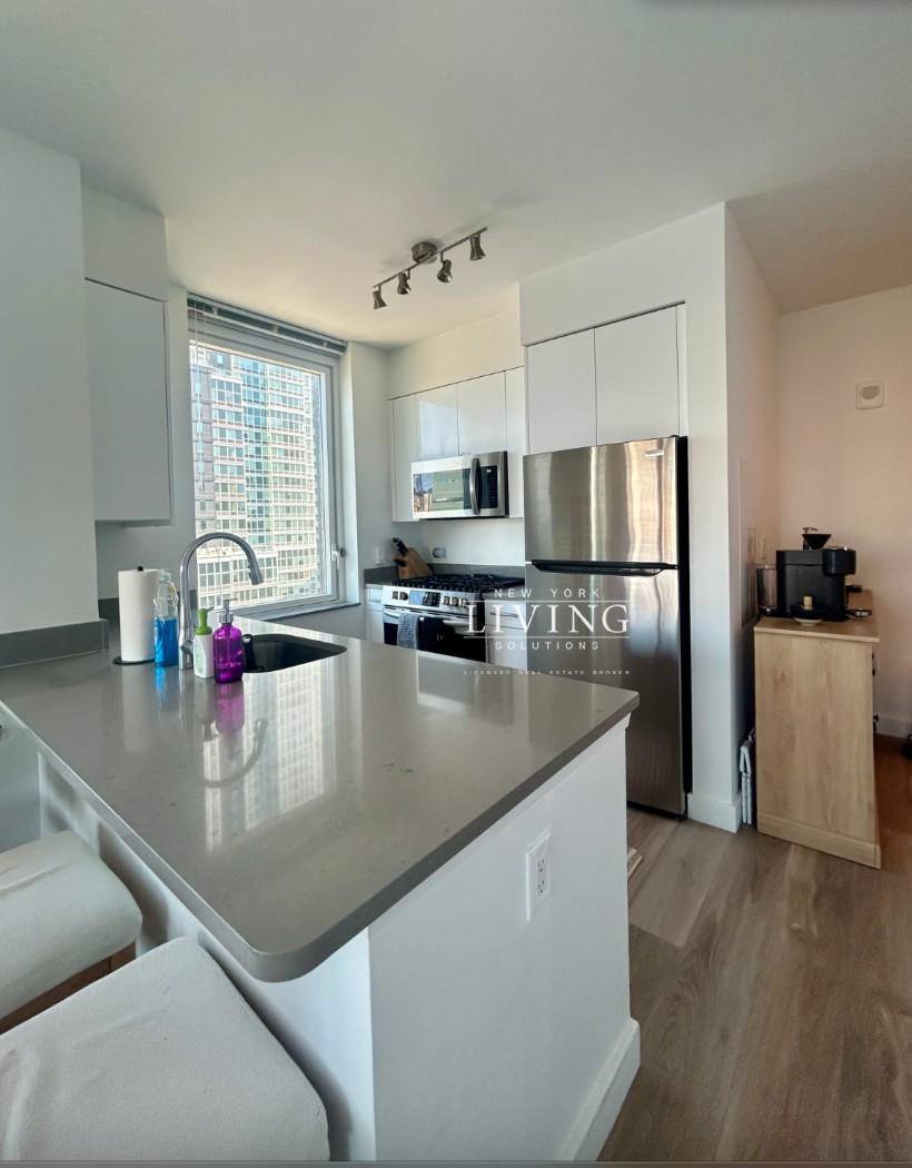 Apartment for rent at 5241 Center Blvd #1410, Long Island City, NY 11109