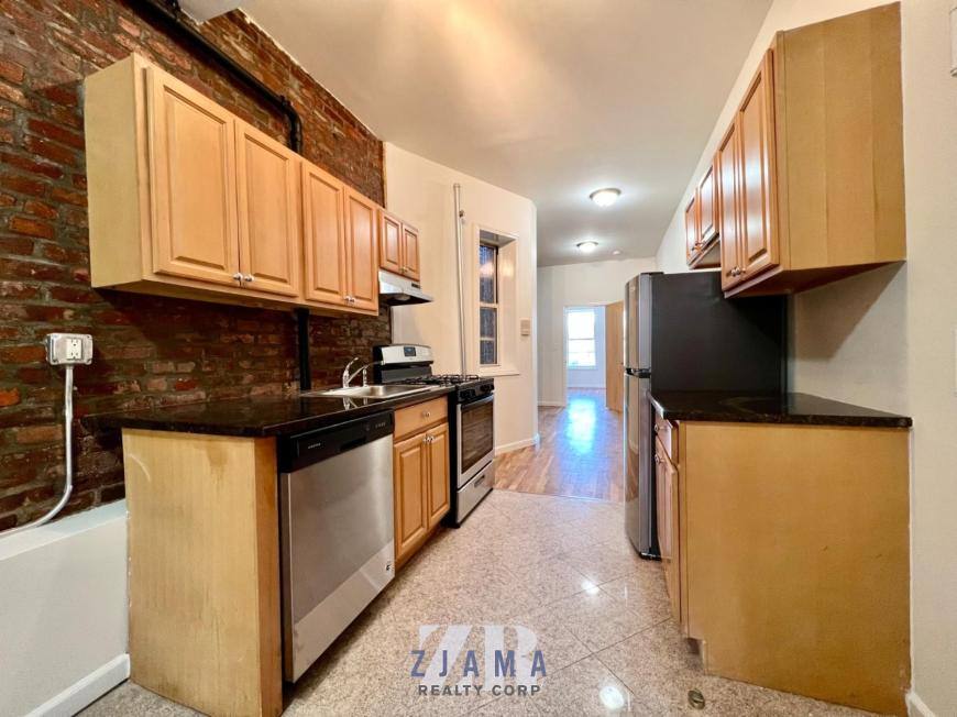 Apartment for rent at 326 21st St #4R, Brooklyn, NY 11215