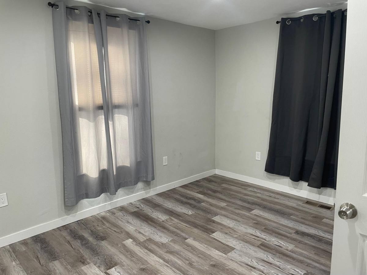 House for rent at 917 7th Ave S #A, Great Falls, MT 59405