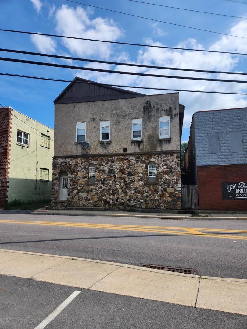 Apartment for rent at 181 Armstrong St #C, Keyser, WV 26726