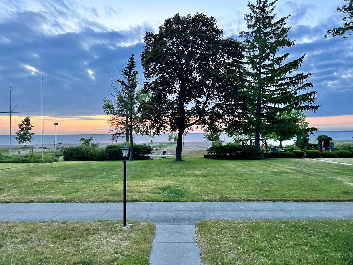 House for rent at 4046 Gratiot Ave, Port Huron, MI 48060