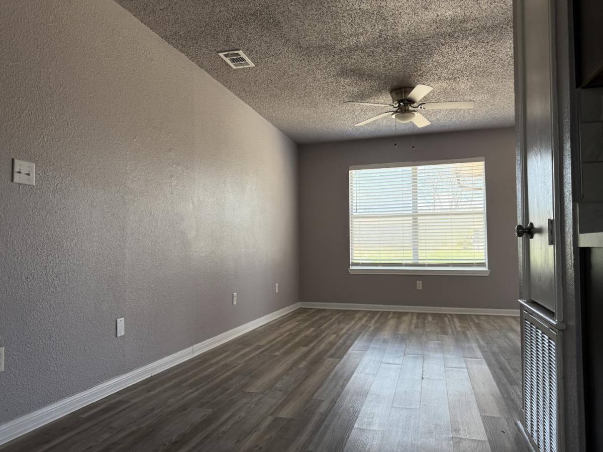 Townhouse for rent at 2825 Cedar Circle, Killeen, TX 76543